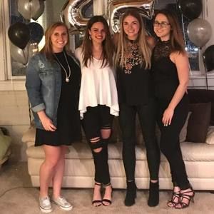 Meet your Posher, Kaitlyn